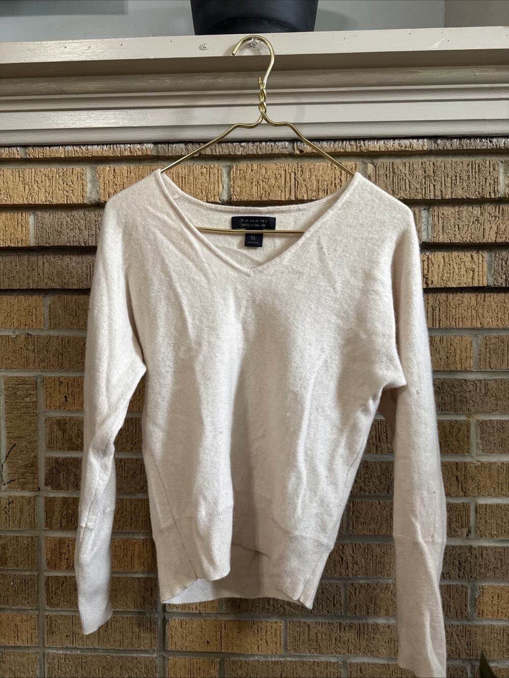 Tahari 100% 2-Ply Cashmere Soft Girl Sweater Minimalist Quiet Luxury Beige Sm